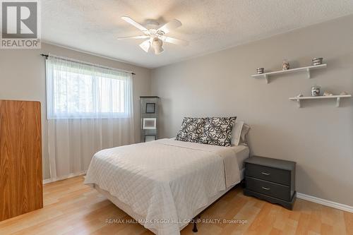 605 Big Bay Point Road, Barrie, ON - Indoor Photo Showing Bedroom