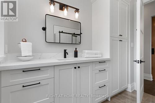 20720 Sideroad 18A Road, Brock (Cannington), ON - Indoor Photo Showing Bathroom