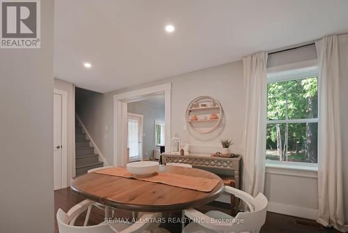 112 Echo Bay Road, Kawartha Lakes (Bobcaygeon), ON - Indoor Photo Showing Dining Room