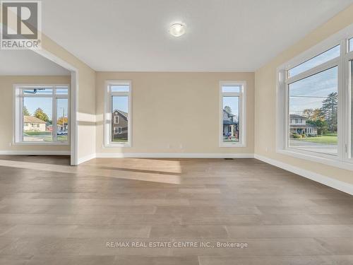 4 Elm Street, Ingersoll, ON - Indoor Photo Showing Other Room