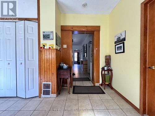 1650 6Th Con Road W, Hamilton, ON - Indoor Photo Showing Other Room