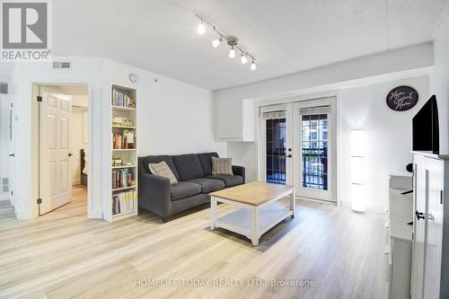 208 - 1487 Maple Avenue, Milton, ON - Indoor Photo Showing Living Room