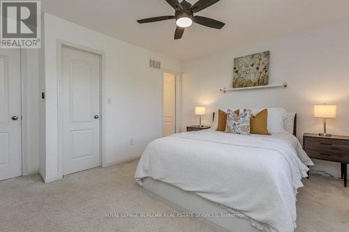 2441 Falkland Crescent, Oakville, ON - Indoor Photo Showing Bedroom