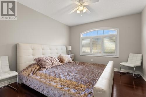 5339 Jameson Crescent, Burlington, ON - Indoor Photo Showing Bedroom