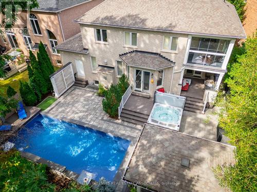 5339 Jameson Crescent, Burlington, ON - Outdoor With In Ground Pool