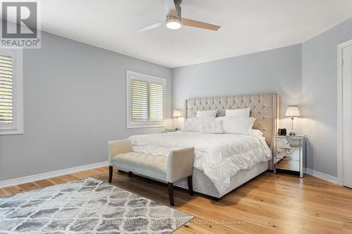 5339 Jameson Crescent, Burlington, ON - Indoor Photo Showing Bedroom