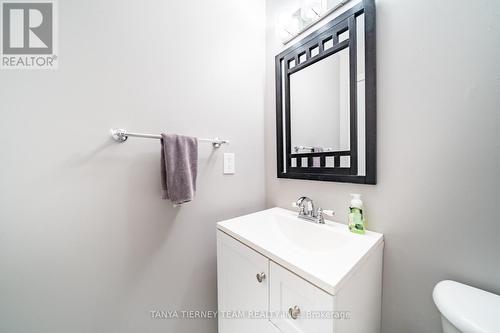 8 Nathan Avenue, Whitby, ON - Indoor Photo Showing Bathroom