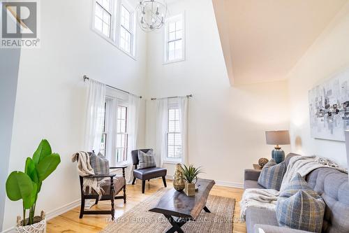 8 Nathan Avenue, Whitby, ON - Indoor Photo Showing Living Room