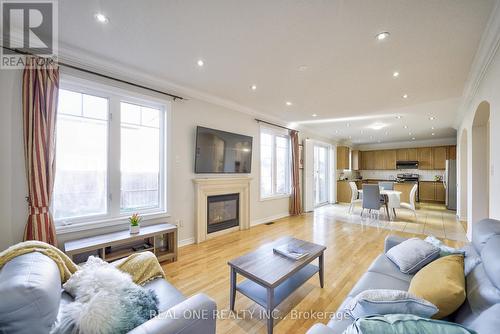 29 Seiffer Crescent, Richmond Hill, ON - Indoor Photo Showing Living Room With Fireplace