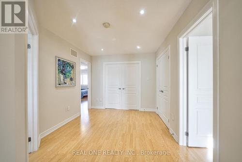 29 Seiffer Crescent, Richmond Hill, ON - Indoor Photo Showing Other Room