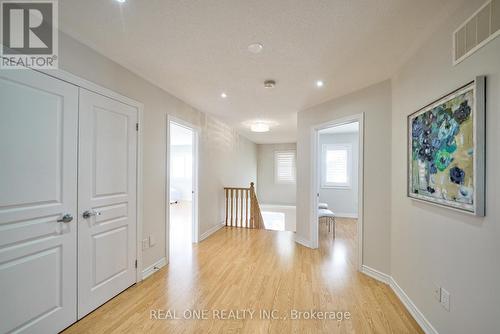 29 Seiffer Crescent, Richmond Hill, ON - Indoor Photo Showing Other Room