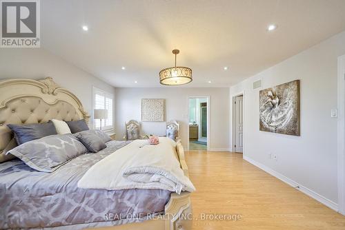 29 Seiffer Crescent, Richmond Hill, ON - Indoor Photo Showing Bedroom