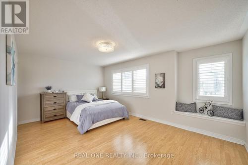 29 Seiffer Crescent, Richmond Hill, ON - Indoor Photo Showing Bedroom