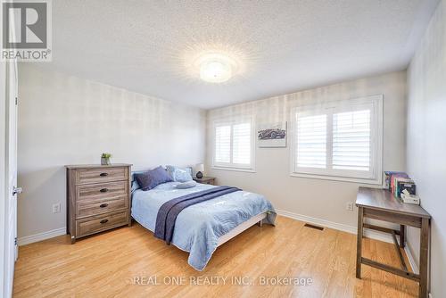 29 Seiffer Crescent, Richmond Hill, ON - Indoor Photo Showing Bedroom