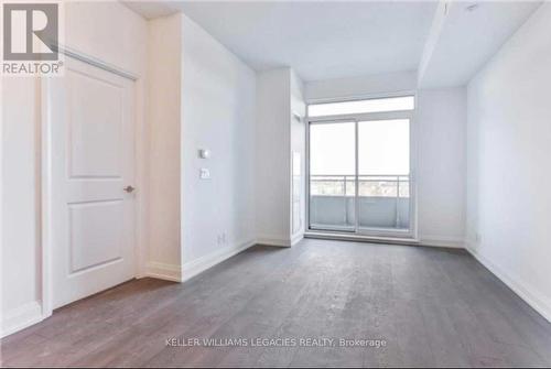 1708 - 7890 Bathurst Street, Vaughan, ON - Indoor Photo Showing Dining Room