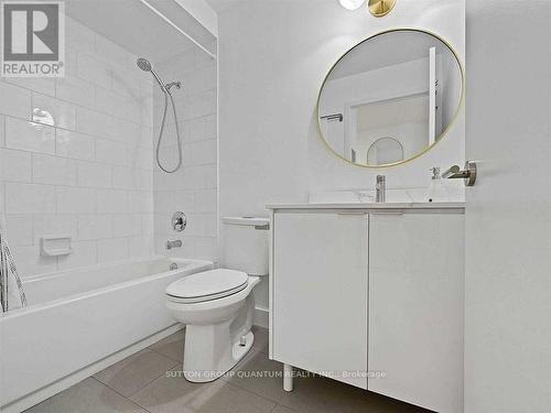 215 - 601 Kingston Road, Toronto, ON - Indoor Photo Showing Bathroom