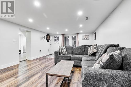 9920 Baldwin Street N, Whitby, ON - Indoor Photo Showing Living Room