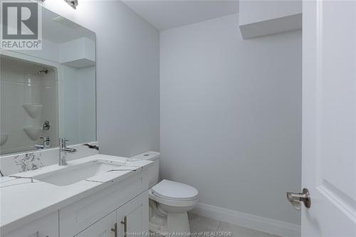 5263 Habib Drive, Tecumseh, ON - Indoor Photo Showing Bathroom