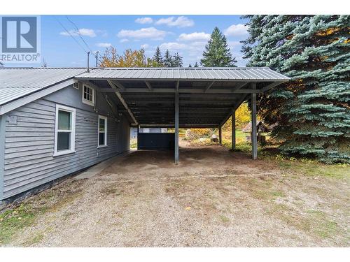 3901 65 Avenue Nw, Salmon Arm, BC - Outdoor