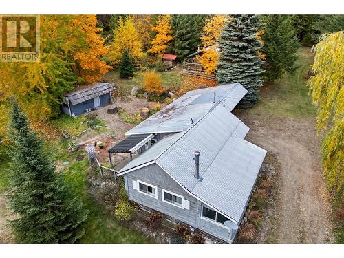 3901 65 Avenue Nw, Salmon Arm, BC - Outdoor