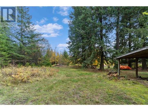 3901 65 Avenue Nw, Salmon Arm, BC - Outdoor