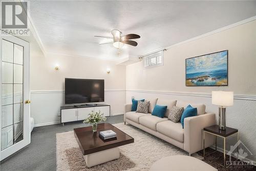 1656 Tache Way, Ottawa, ON - Indoor Photo Showing Living Room