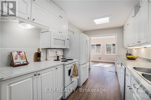 1656 Tache Way, Ottawa, ON - Indoor Photo Showing Kitchen With Double Sink