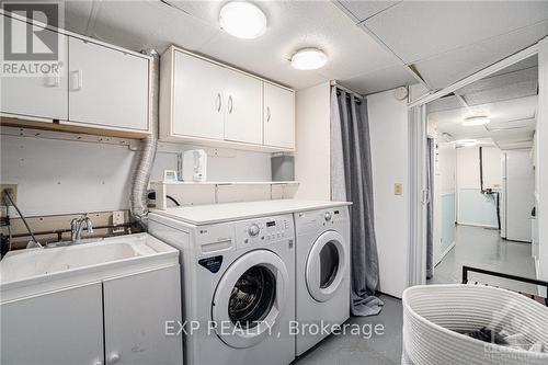 1656 Tache Way, Ottawa, ON - Indoor Photo Showing Laundry Room