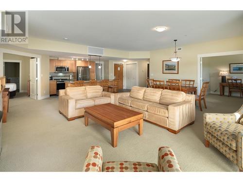 4205 Gellatly Road Unit# 234, West Kelowna, BC - Indoor Photo Showing Living Room