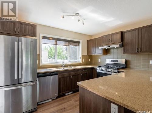 5413 Whereatt Road, Regina, SK - Indoor Photo Showing Kitchen With Stainless Steel Kitchen