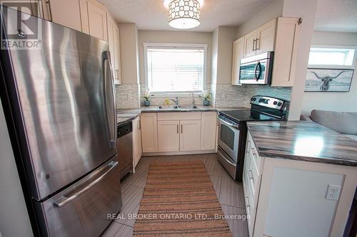 B - 489 East Avenue, Kitchener, ON - Indoor Photo Showing Kitchen With Stainless Steel Kitchen