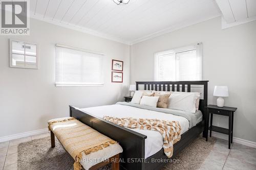 380 Corrievale Road, Georgian Bay, ON - Indoor Photo Showing Bedroom