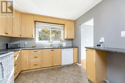 23 Ellen Crescent, Erin, ON - Indoor Photo Showing Kitchen With Double Sink