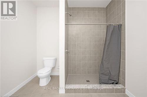 53 Waterthrush Lane, Norfolk, ON - Indoor Photo Showing Bathroom