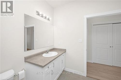 53 Waterthrush Lane, Norfolk, ON - Indoor Photo Showing Bathroom