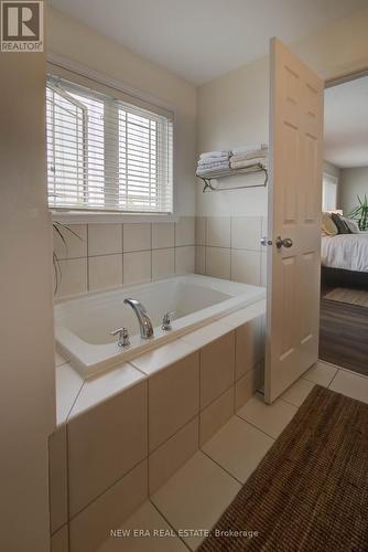 23 Barrett Avenue, Brantford, ON - Indoor Photo Showing Bathroom