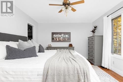 80 Stephenson Road 7 E, Huntsville, ON - Indoor Photo Showing Bedroom