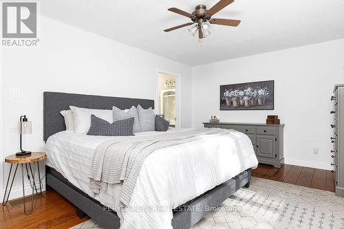 80 Stephenson Road 7 E, Huntsville, ON - Indoor Photo Showing Bedroom