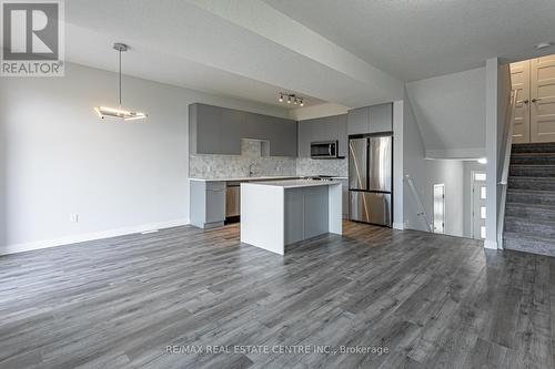 93 - 3380 Singleton Avenue, London, ON - Indoor Photo Showing Kitchen