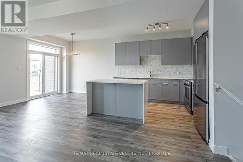 93 - 3380 Singleton Avenue, London, ON - Indoor Photo Showing Kitchen With Upgraded Kitchen