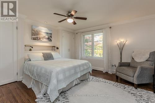 2091 Canterbury Drive, Burlington, ON - Indoor Photo Showing Bedroom