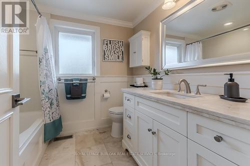 2091 Canterbury Drive, Burlington, ON - Indoor Photo Showing Bathroom