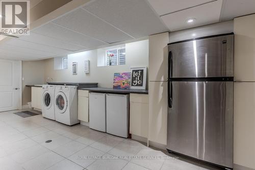 2091 Canterbury Drive, Burlington, ON - Indoor Photo Showing Laundry Room