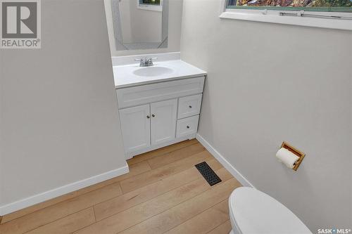 1730 Uhrich Avenue, Regina, SK - Indoor Photo Showing Bathroom