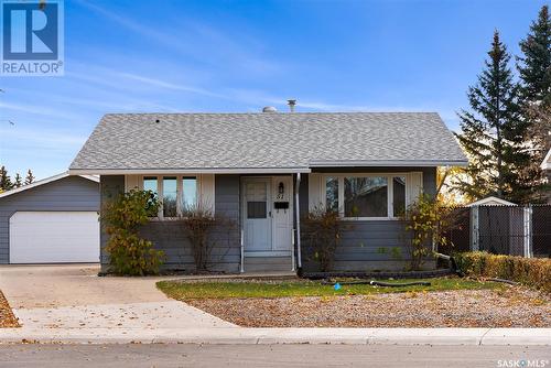 51 Salemka Crescent, Regina, SK - Outdoor