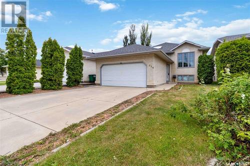 826 Budz Crescent, Saskatoon, SK - Outdoor With Facade