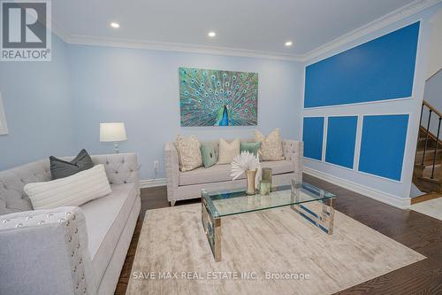 82 Chatfield Drive, Ajax, ON - Indoor Photo Showing Living Room