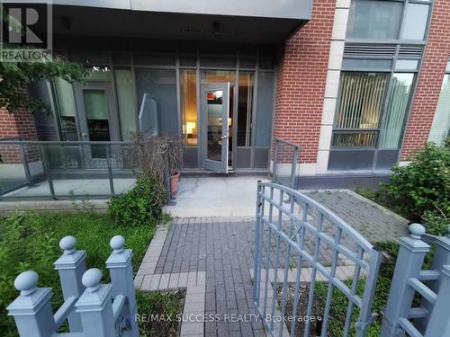 108 - 1 Uptown Drive, Markham, ON - Outdoor