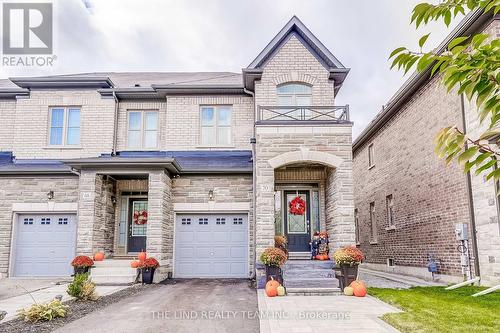 70 Walter Proctor Road, East Gwillimbury, ON - Outdoor With Facade