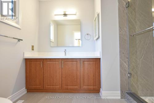 32 Buchanan Drive, Markham, ON - Indoor Photo Showing Bathroom